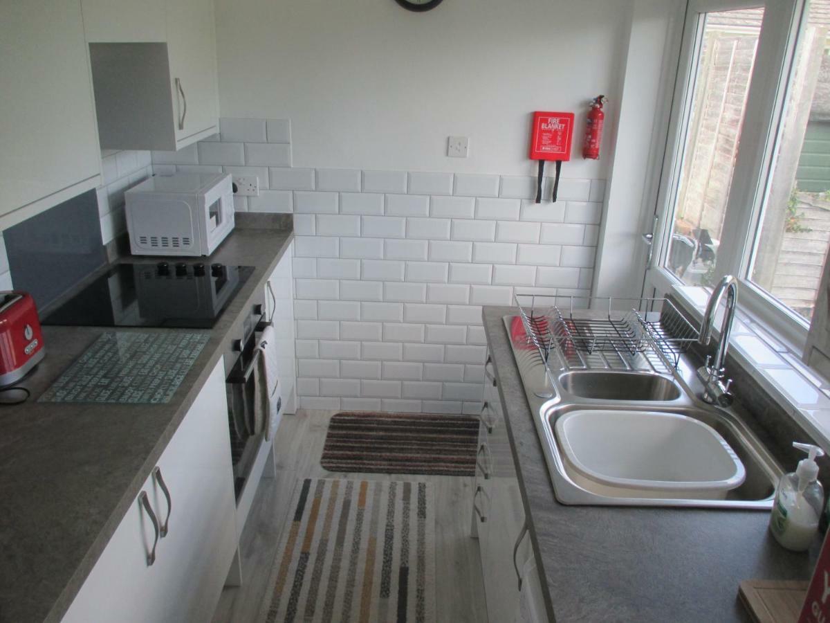 فيلا The Bungalow Lymington With New Forest 1 Mile المظهر الخارجي الصورة