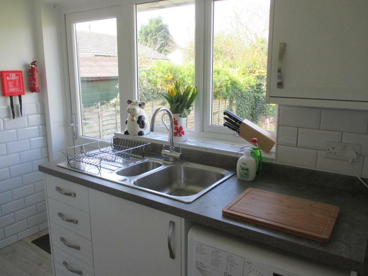 فيلا The Bungalow Lymington With New Forest 1 Mile المظهر الخارجي الصورة